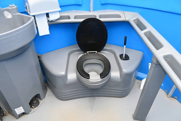 Porta potty delivery and setup in Waseca, MN